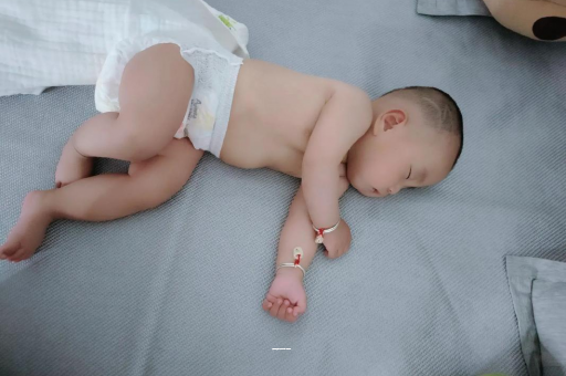 镇江四个月宝宝12斤